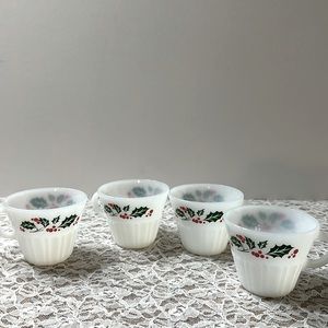 Vintage Thermocrista Mexico Holly cups set of 4 excellent vintage condition